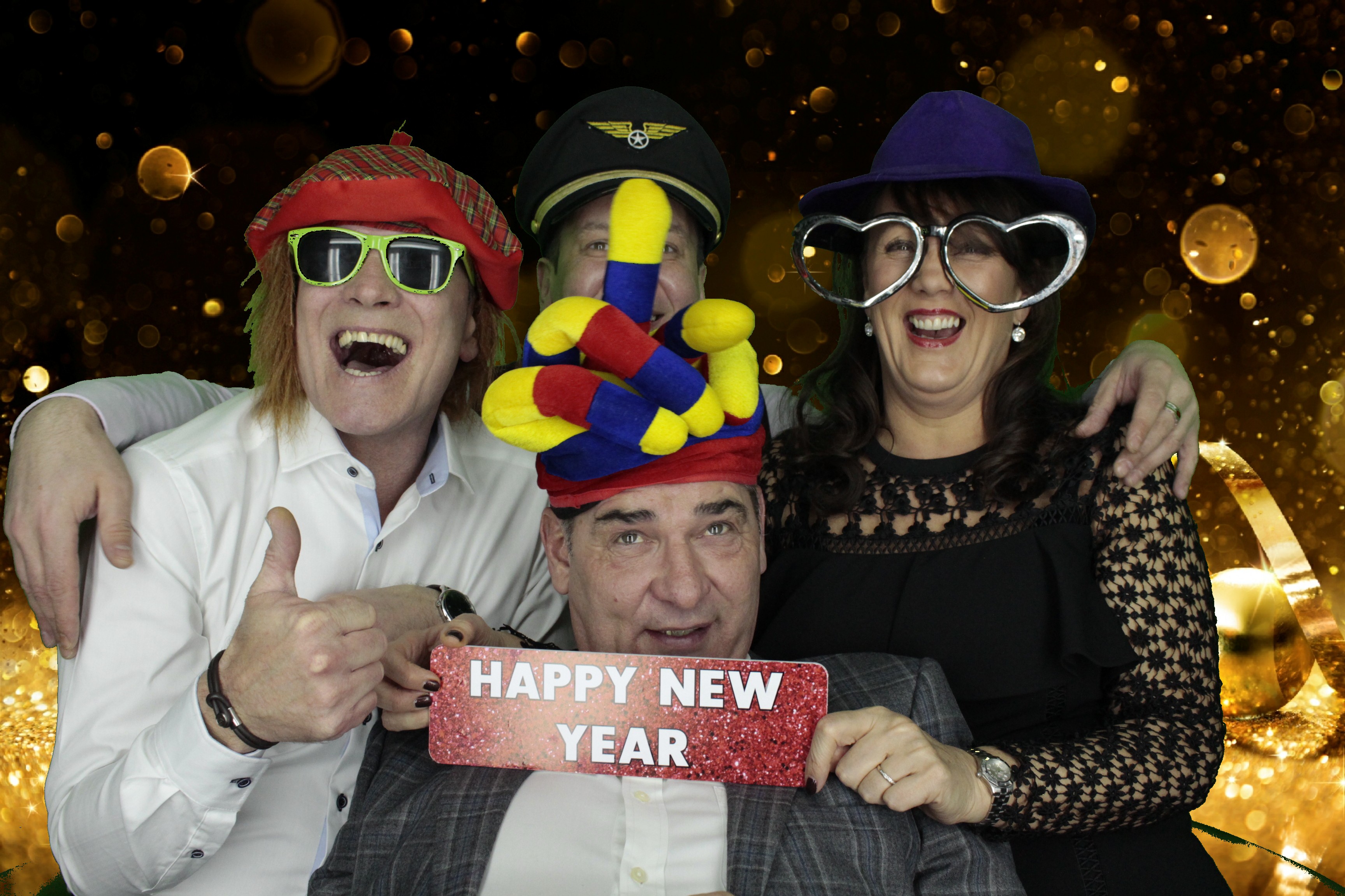 New Years Eve Party Silvermere | View more photos from the event at gallery.myphotoboothexperience.co.uk/u/MyPhotoBoothExperienceLtd/New-Years-Eve-Party-Silvermere